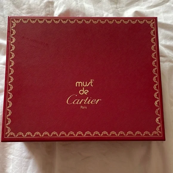 Cartier Shoulder Bag from original owner. Purchased in Nice, France in 1990. - Picture 13 of 16